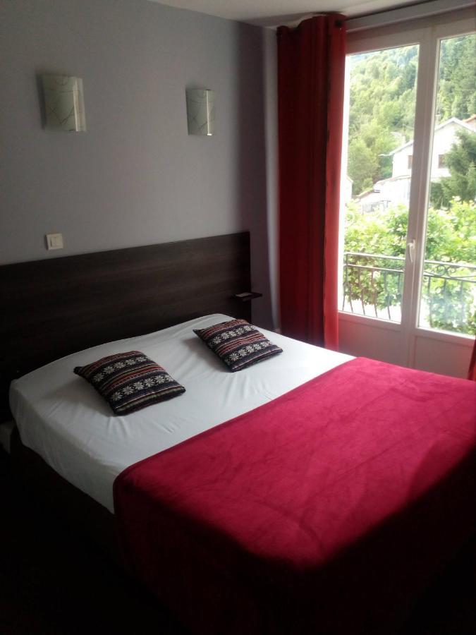 De Hotel 2*