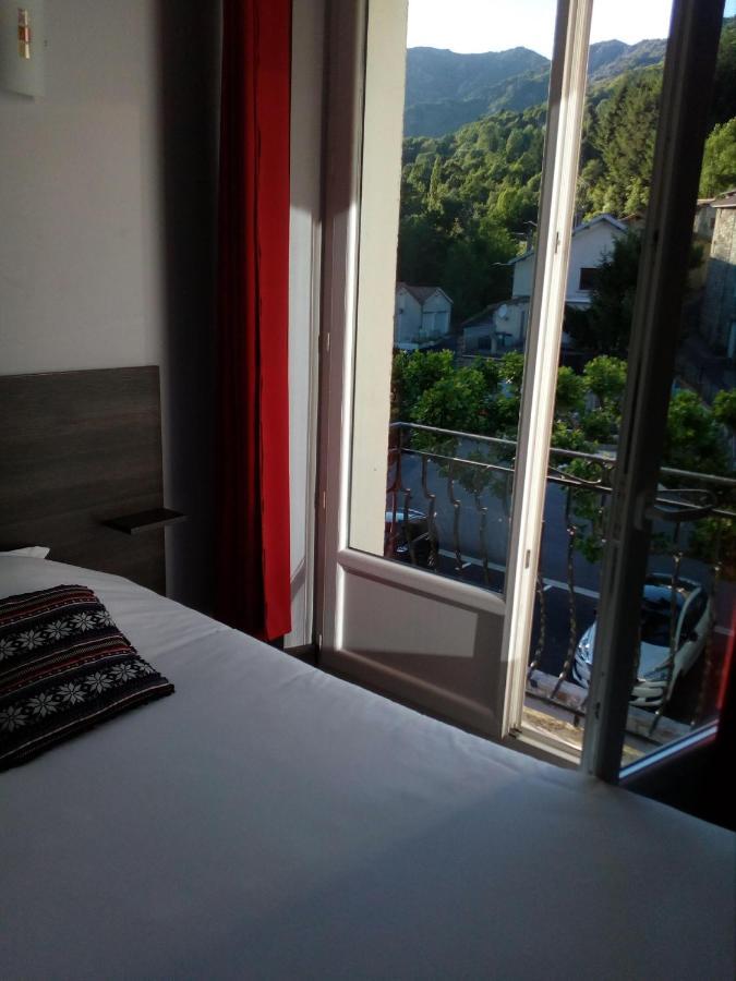 De Hotel 2*